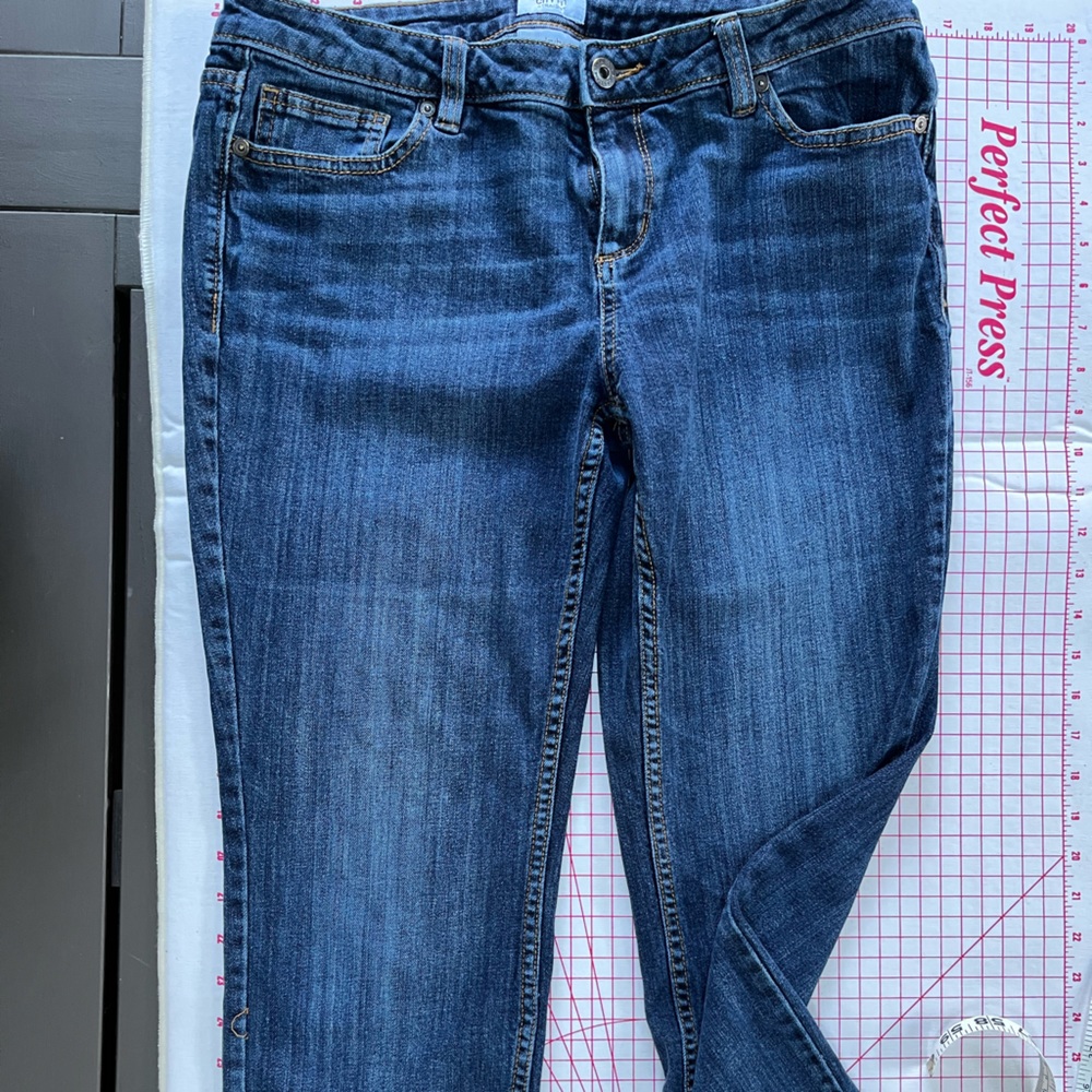Liz Claiborne City Fit Straight Jeans size 12